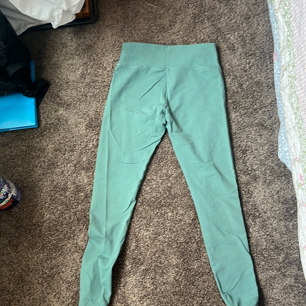 green leggings